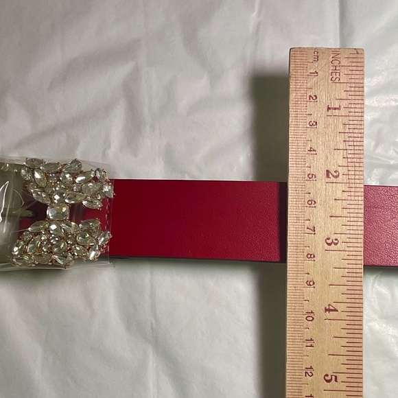 Kate Spade 32mm Rhinestone Flower Belt - Ripe Apple - NWT - Picture 7 of 9